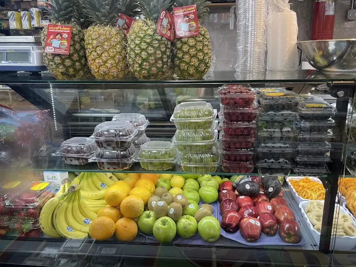 Fantasy Deli Picture 5