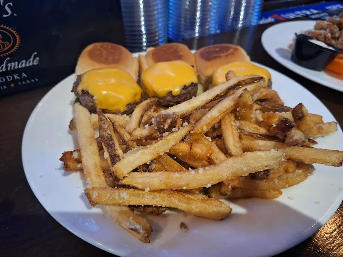 Gramercy Ale House Picture 5