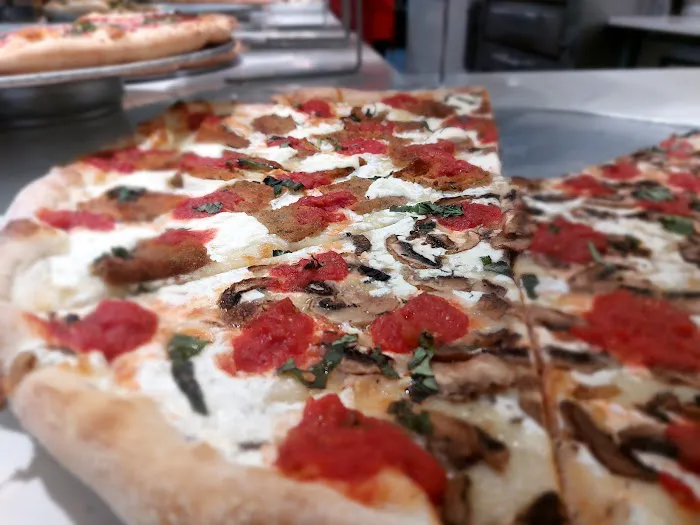Tutto Mia Pizza Restaurant Picture 4