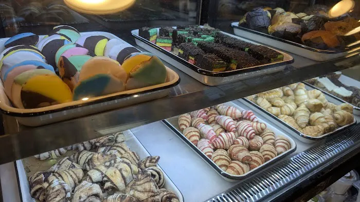 Zucker's Bagels & Smoked Fish Picture 6