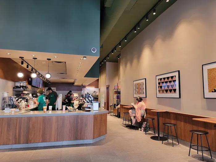 Starbucks Picture 1