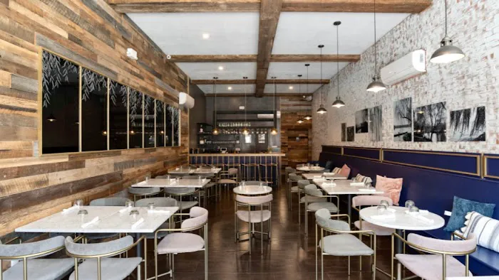 Willow Vegan Bistro Picture 3