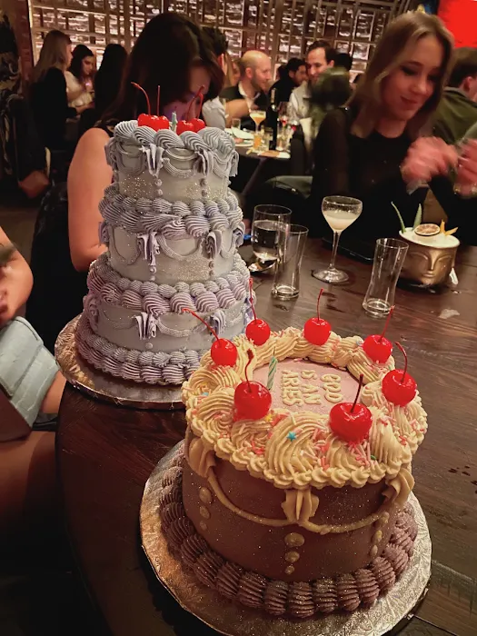 Screaming in Cakes Picture 8