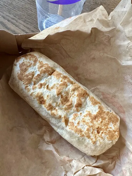 Taco Bell Cantina Picture 10