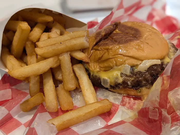 7th Street Burger Chelsea Picture 5