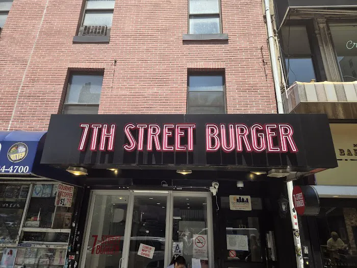 7th Street Burger Chelsea Picture 9