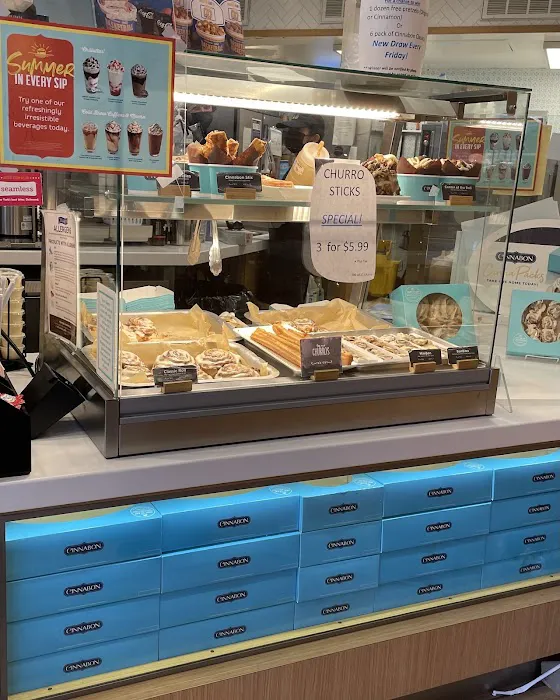 Cinnabon Picture 6