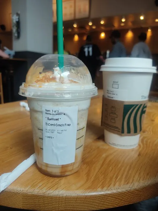 Starbucks Picture 3