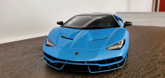 Lamborghini Lounge NYC Picture 4