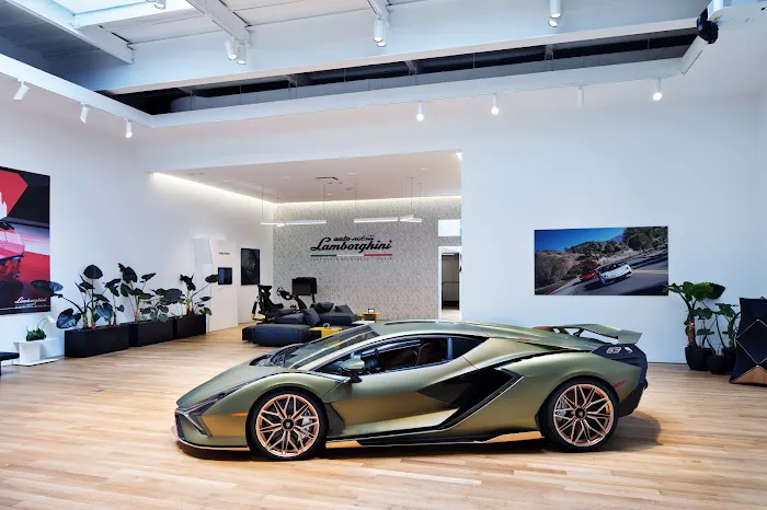 Lamborghini Lounge NYC Picture 2