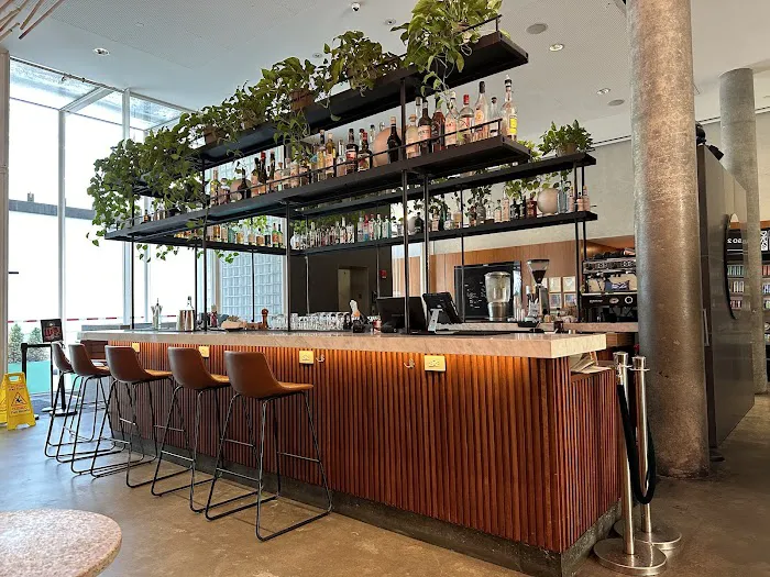 The Lobby Bar & Garden Picture 2