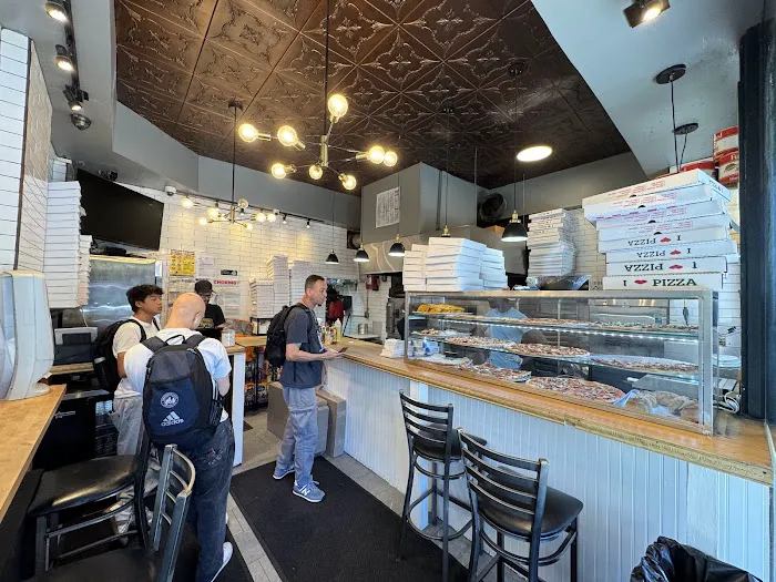 Highline Pizzeria Picture 10