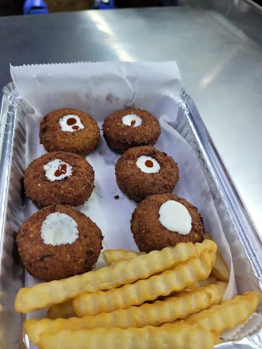 Aladdin's Mystical Cuisine Halal Food Truck Picture 7