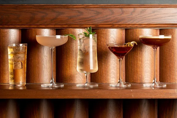 Bar Avant Picture 3