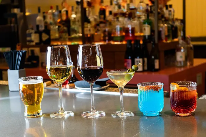 Bar Avant Picture 9