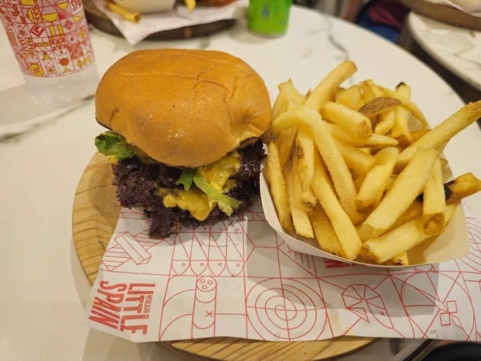 Mr. Lopez Burgers & Bikinis Picture 10