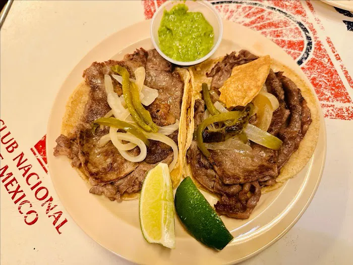Tacombi Picture 7