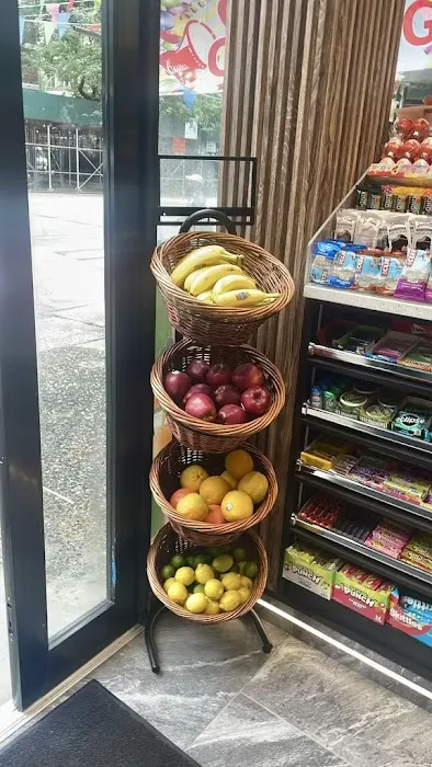 Green Castle Deli & Juice Bar Picture 9