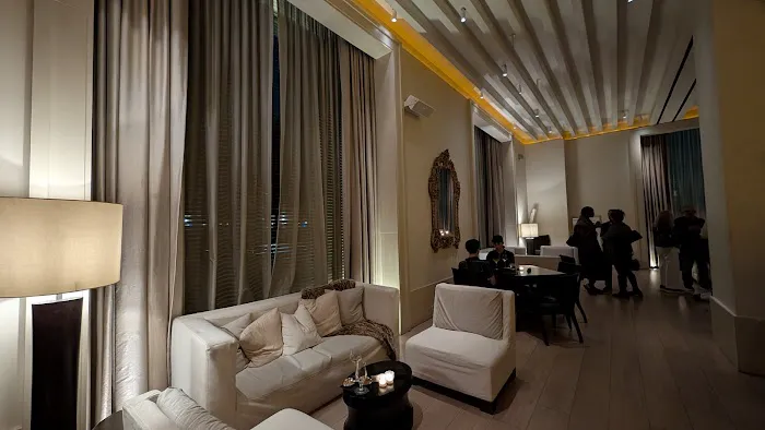 The Lobby Bar at The New York EDITION Picture 3
