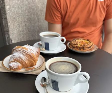 Caffu00e8 Lavazza.