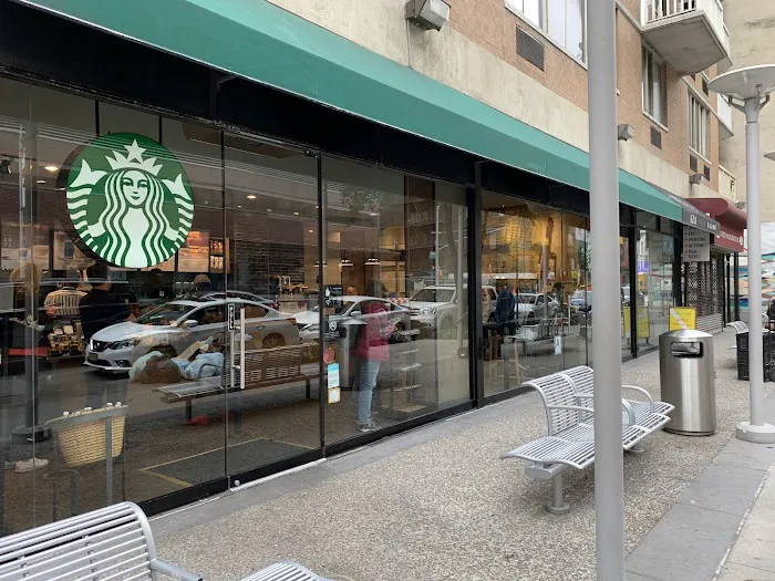 Starbucks Picture 10
