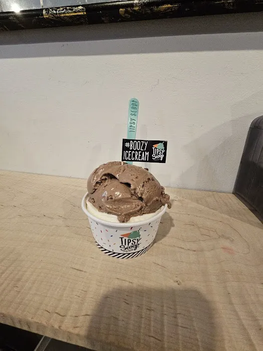 Tipsy Scoop Picture 2