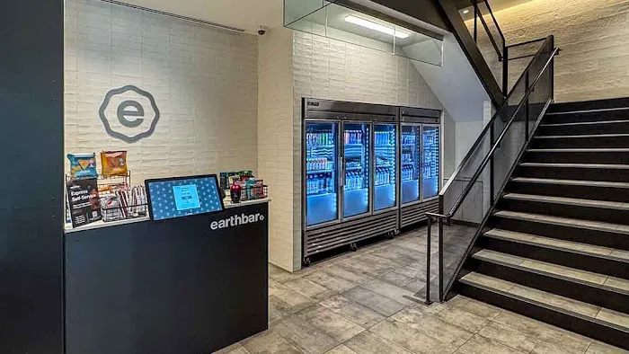 Earthbar Express Picture 1