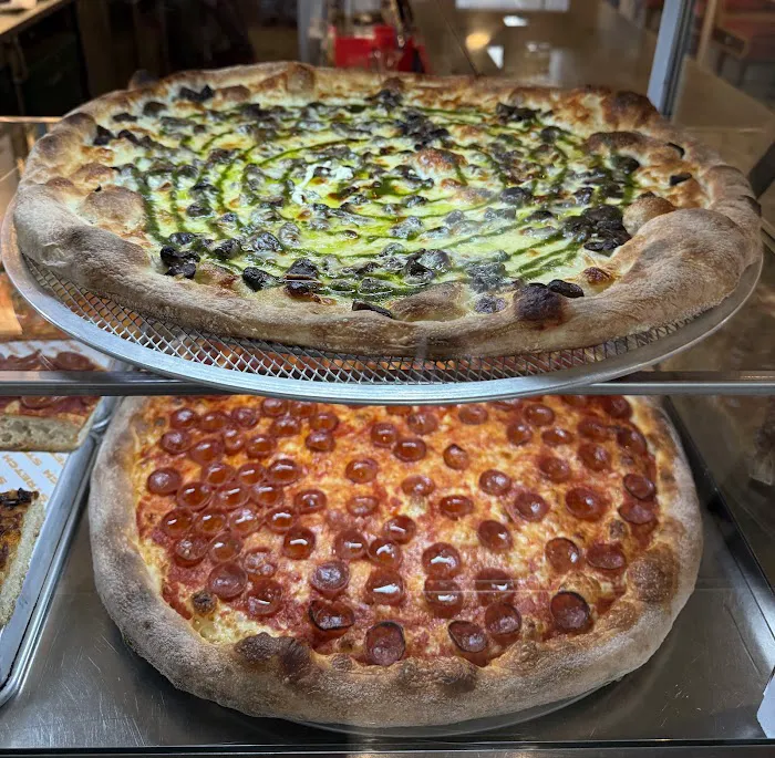 Stretch Pizza Picture 2