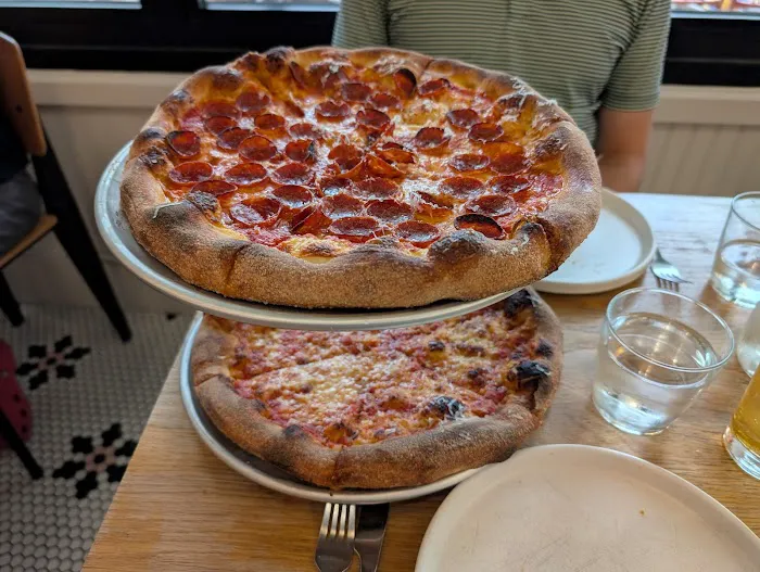 Stretch Pizza Picture 5
