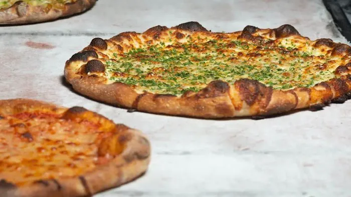 Stretch Pizza Picture 1
