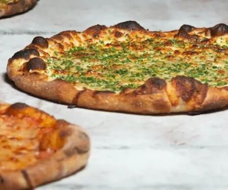 Stretch Pizza