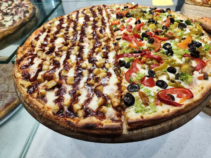 Lexington Famous Pizza Picture 1