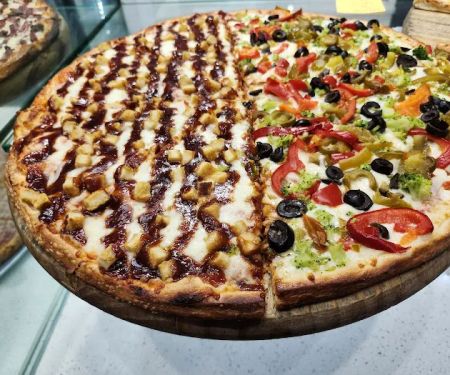 Lexington Famous Pizza