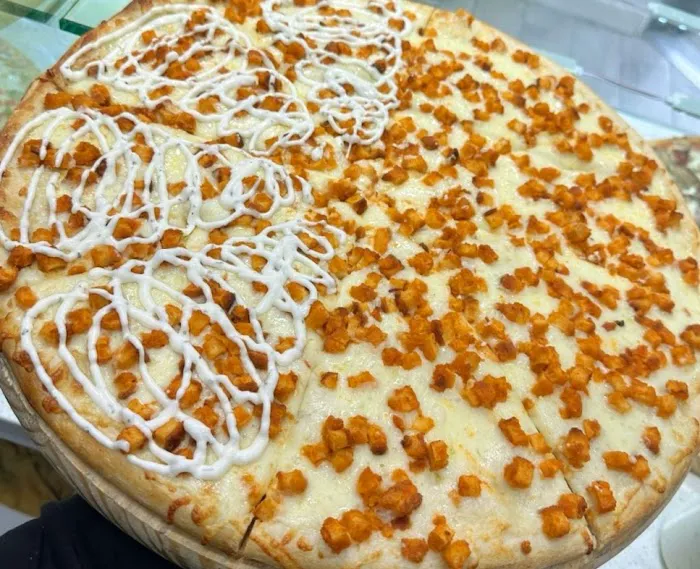 Lexington Famous Pizza Picture 10