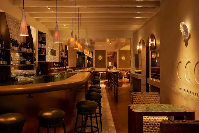 La Compagnie, Flatiron Picture 4