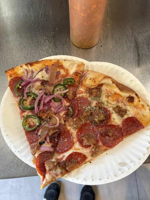 2 Bros. Pizza Picture 4
