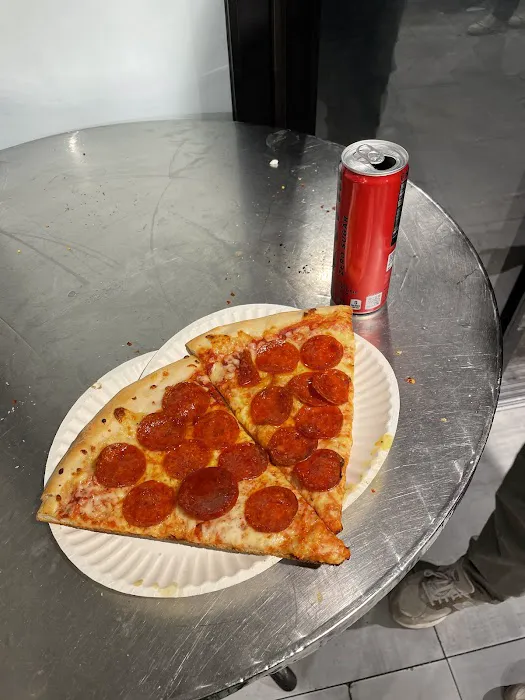 2 Bros. Pizza Picture 10