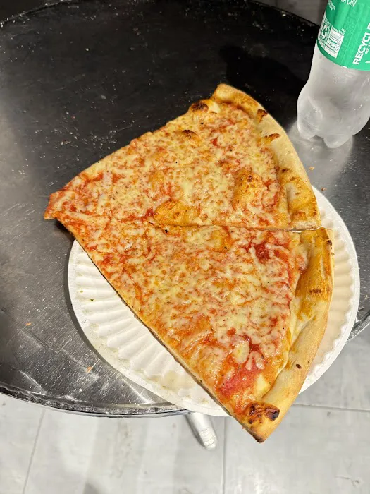 2 Bros. Pizza Picture 6