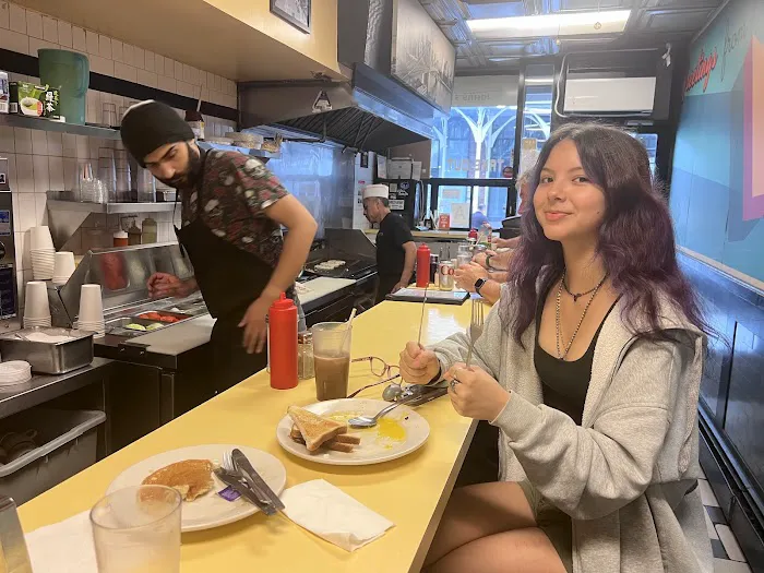 Johny's Luncheonette Picture 4