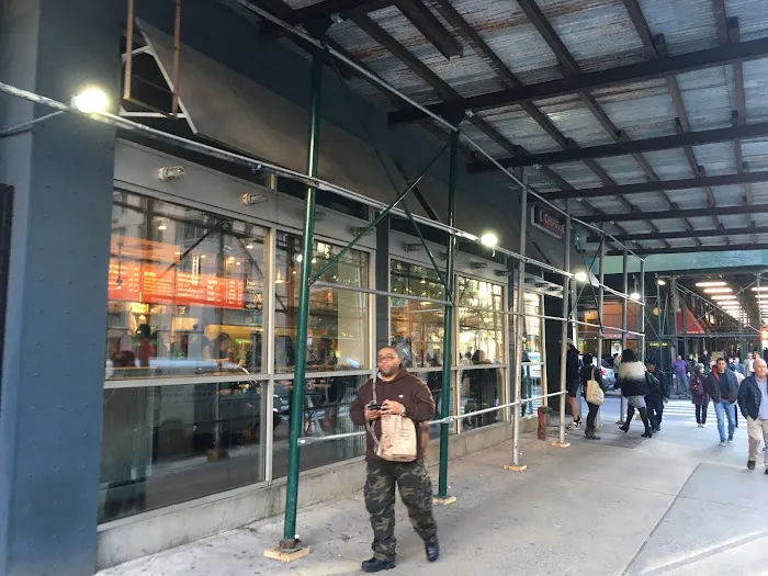 Chipotle Mexican Grill Picture 6
