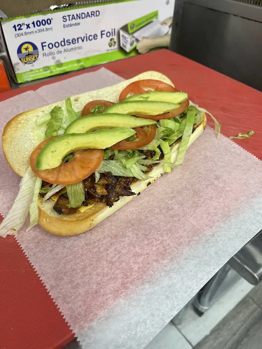 M&M gourmet deli and grill Picture 1
