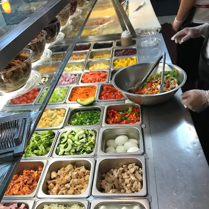 M&M gourmet deli and grill Picture 10