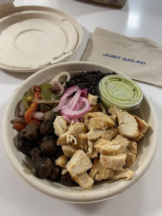 Just Salad Picture 3