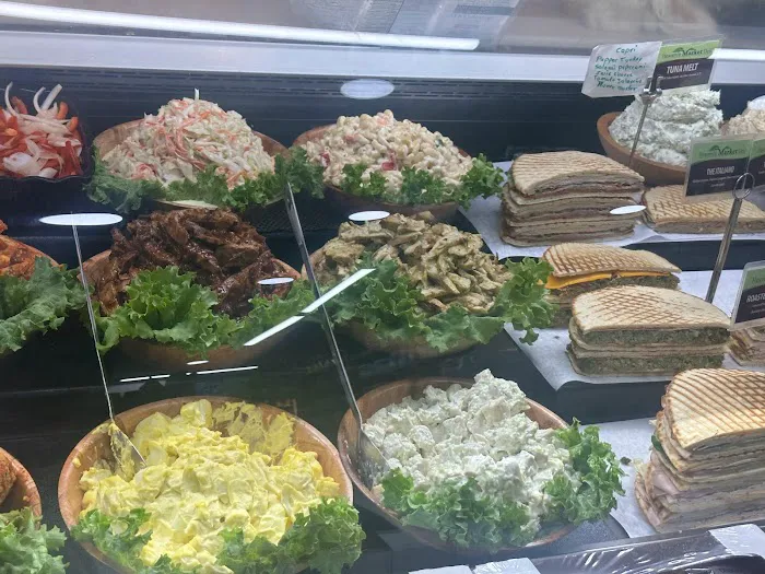 Heavenly Market Cafe Picture 3