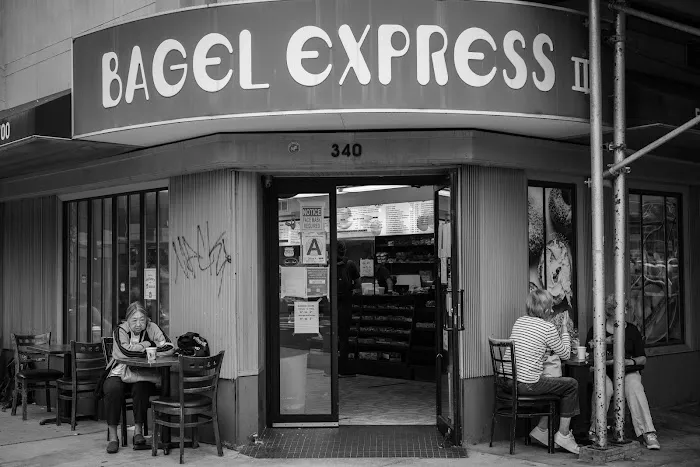 Bagel Express III Picture 3