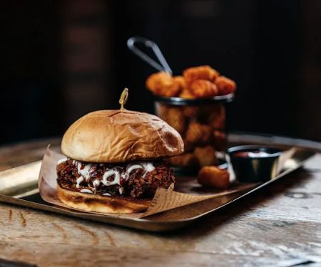 Common Country Bar