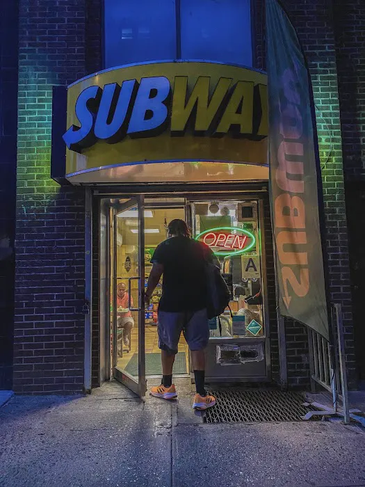 Subway Picture 4
