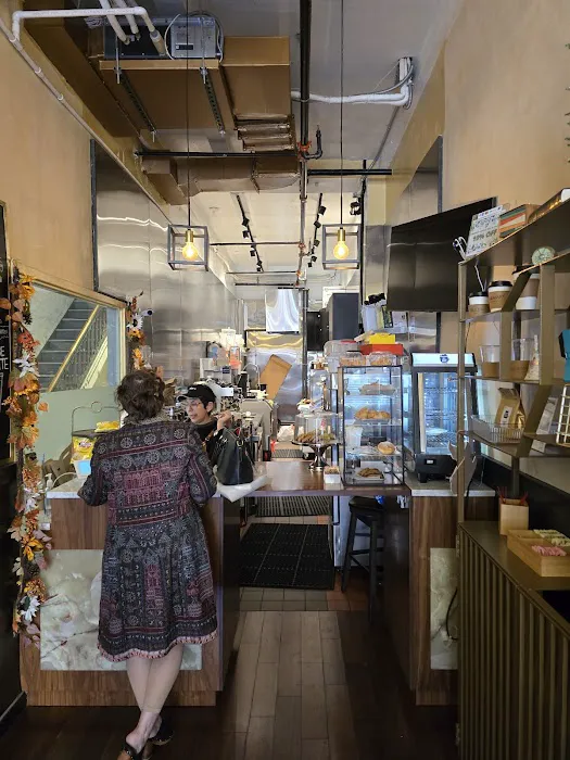 Hill Mary Coffee Shop Picture 9