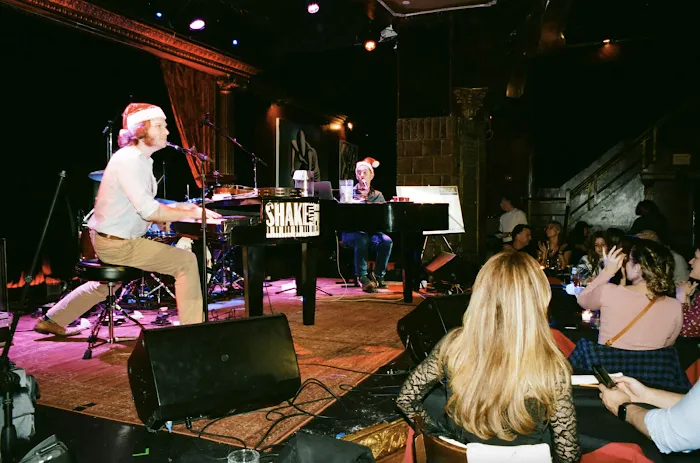 Shake Rattle & Roll Dueling Pianos Picture 7