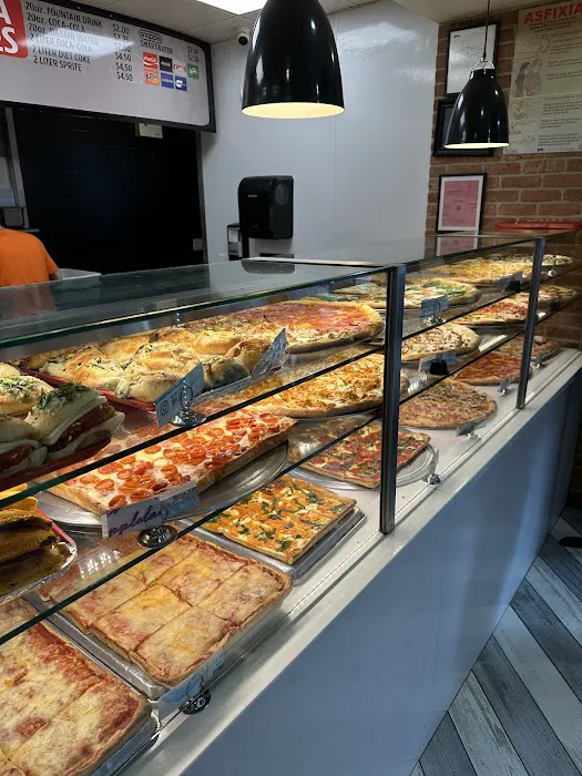 Rosa's Pizza Picture 5